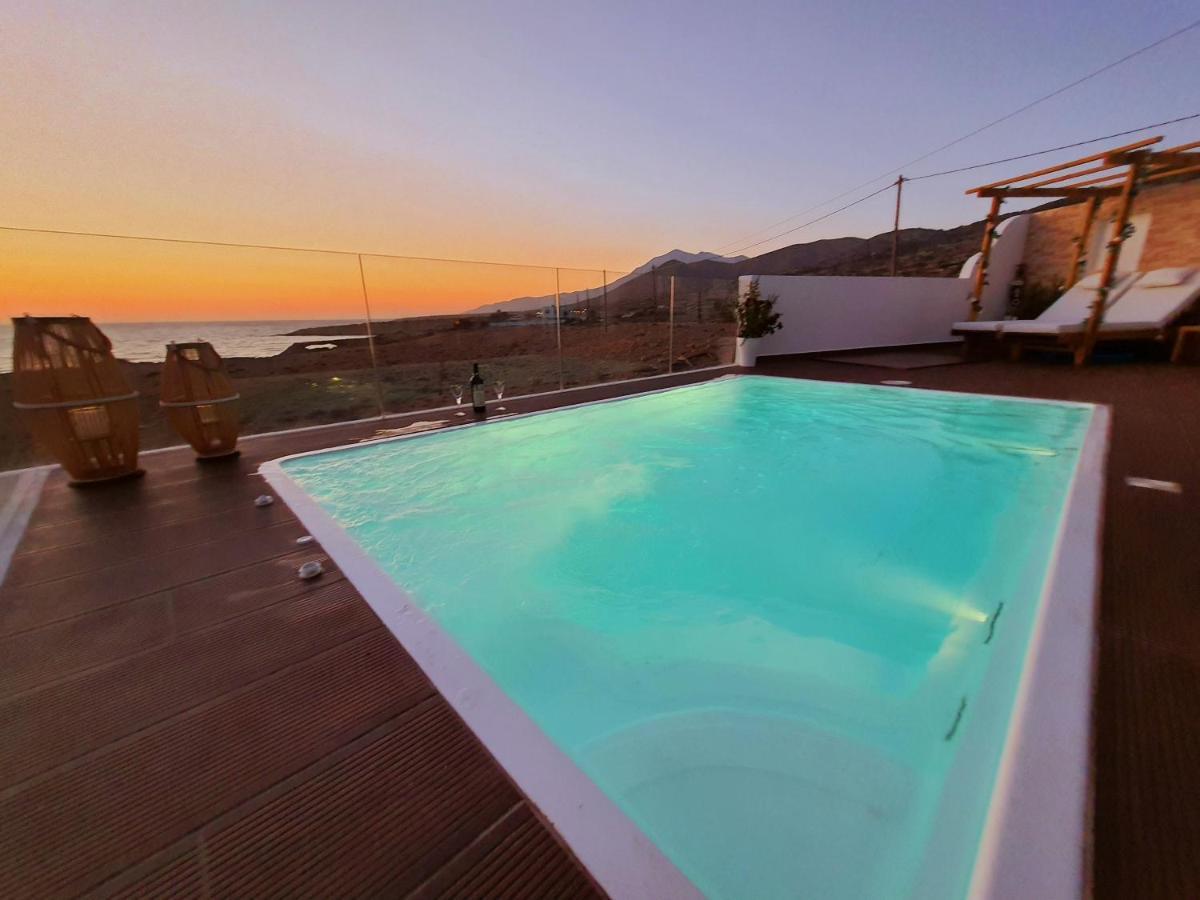 Tramonto Luxury Villa No1- Breathtaking Sunset View Foiníkion Zewnętrze zdjęcie